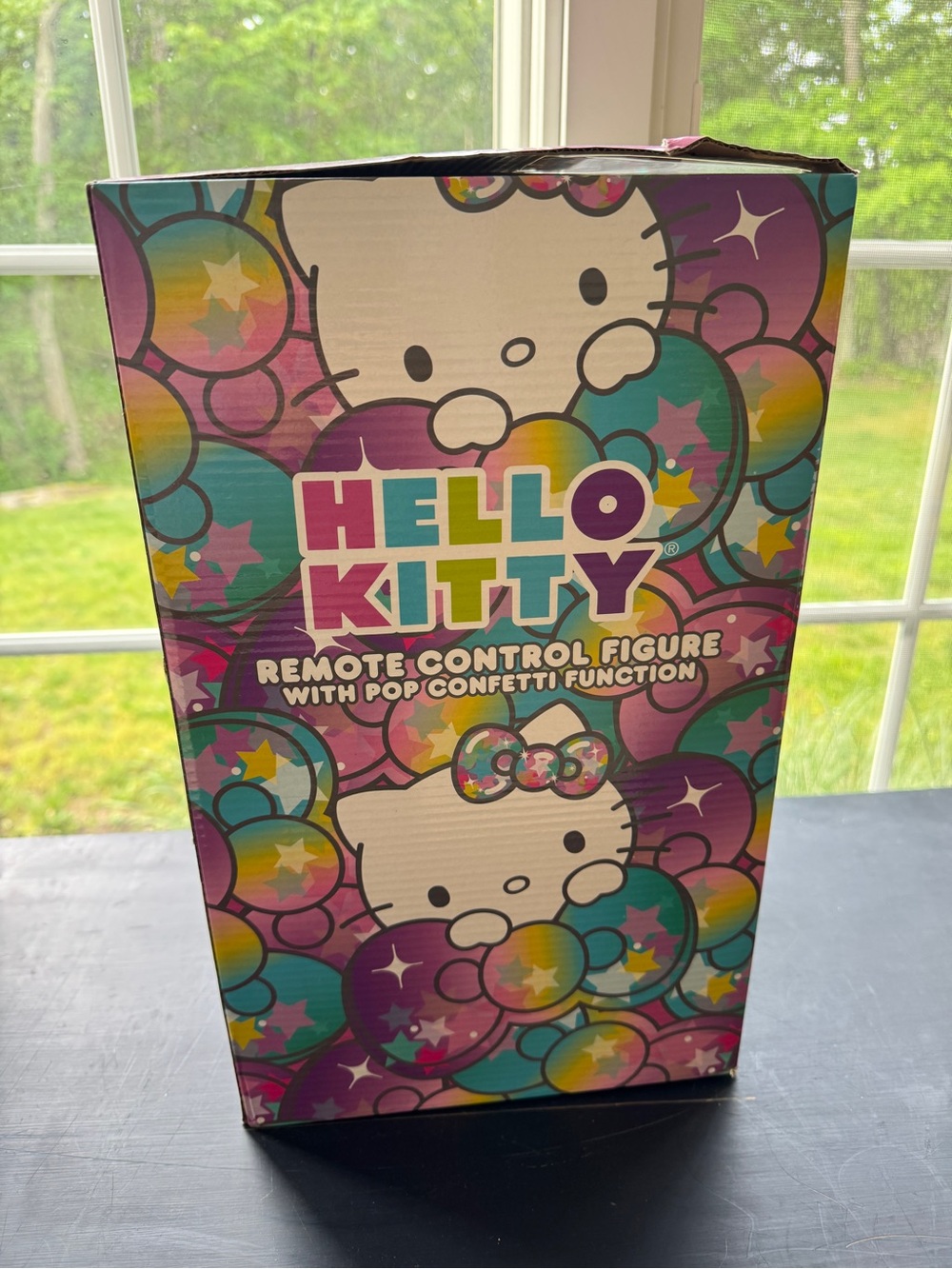Hello Kitty Remote Control Figure with pop Confetti Function - Picture 7 of 8